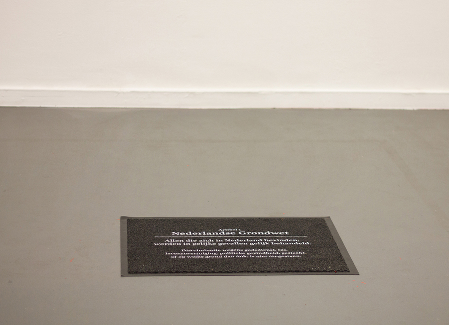 Doormat with article one